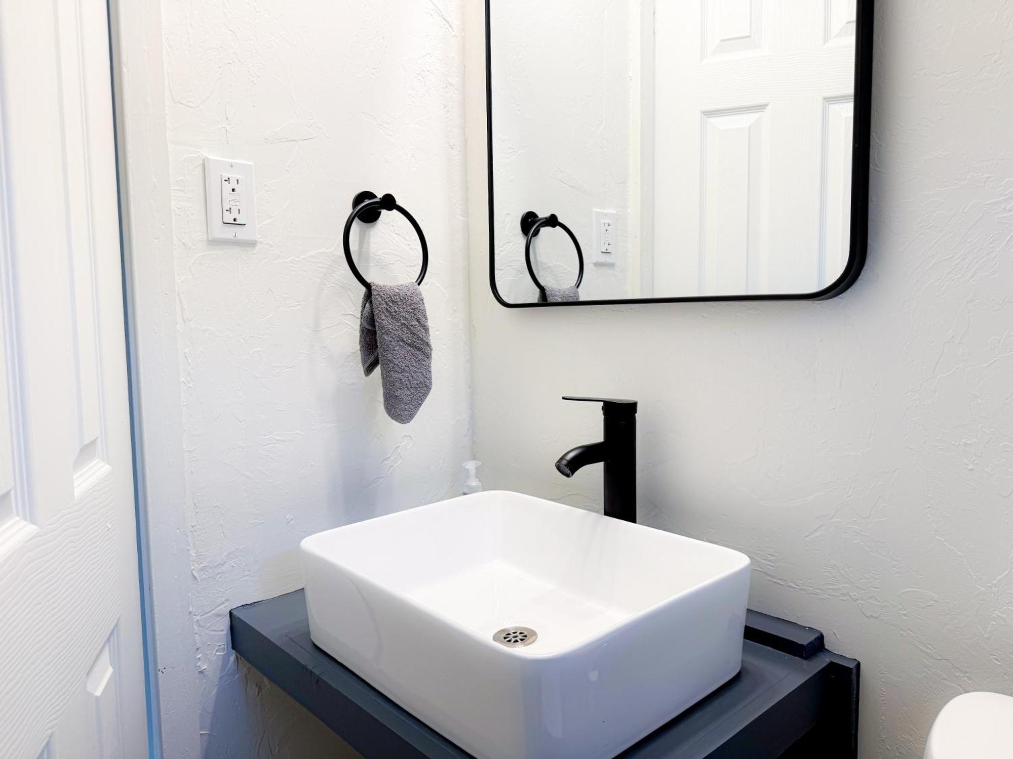 Hébergement de vacances Chic 2br Retreat Near Paseo #31b